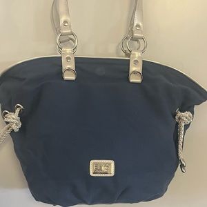 BEIJO Tote light blue and beige with patent leather handles floral lining